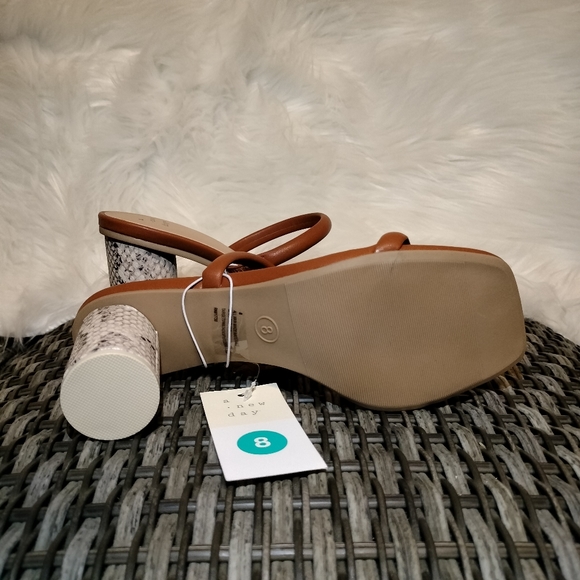 A New Day Snakeskin Cass Thin Strap Heel Brown Size 8 - Picture 4 of 4